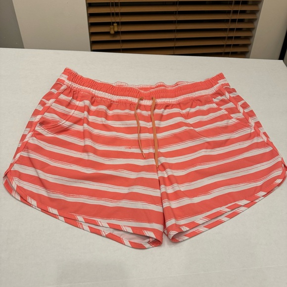 Columbia Women's Bogata Bay Stretch Printed Short Pink and White Size XL - Picture 3 of 5